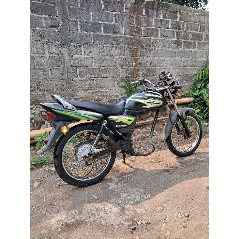 BODY SET SURUNG MEGAPRO LAMA MP HIU SET NAIK MESIN