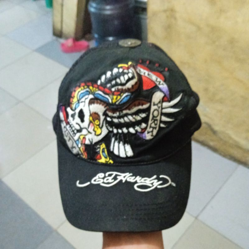 topi Ed Hardy jaring