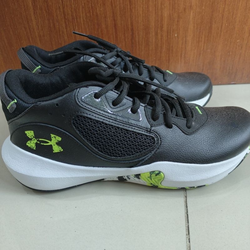 Preloved sepatu Under Armour