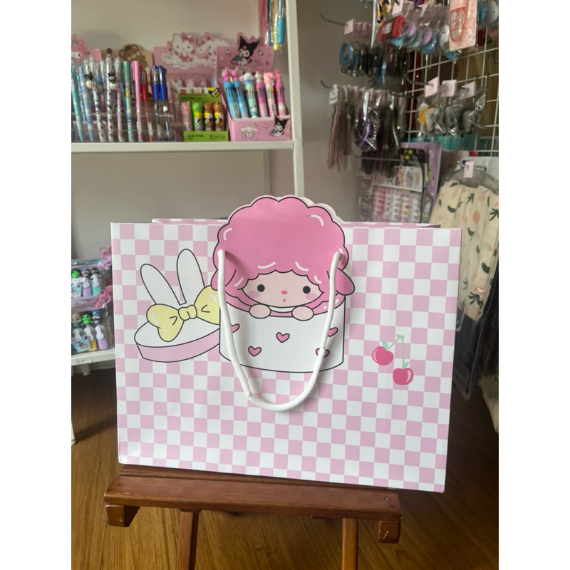 

Paper Bag Kado Hadiah Lucu Pink Catur Aesthetic Lucu