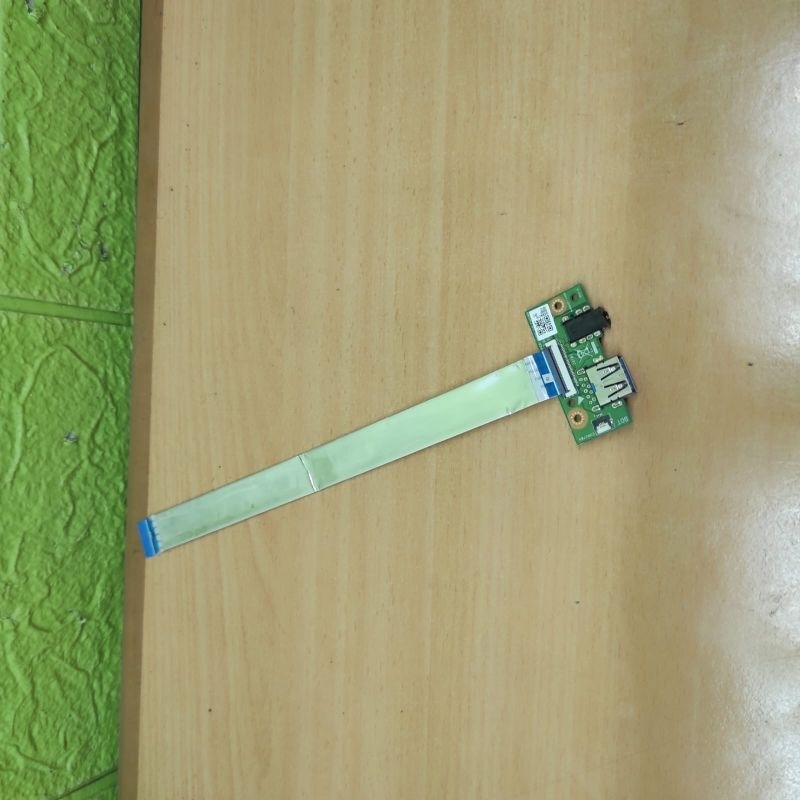 Port Usb Laptop Asus E203M