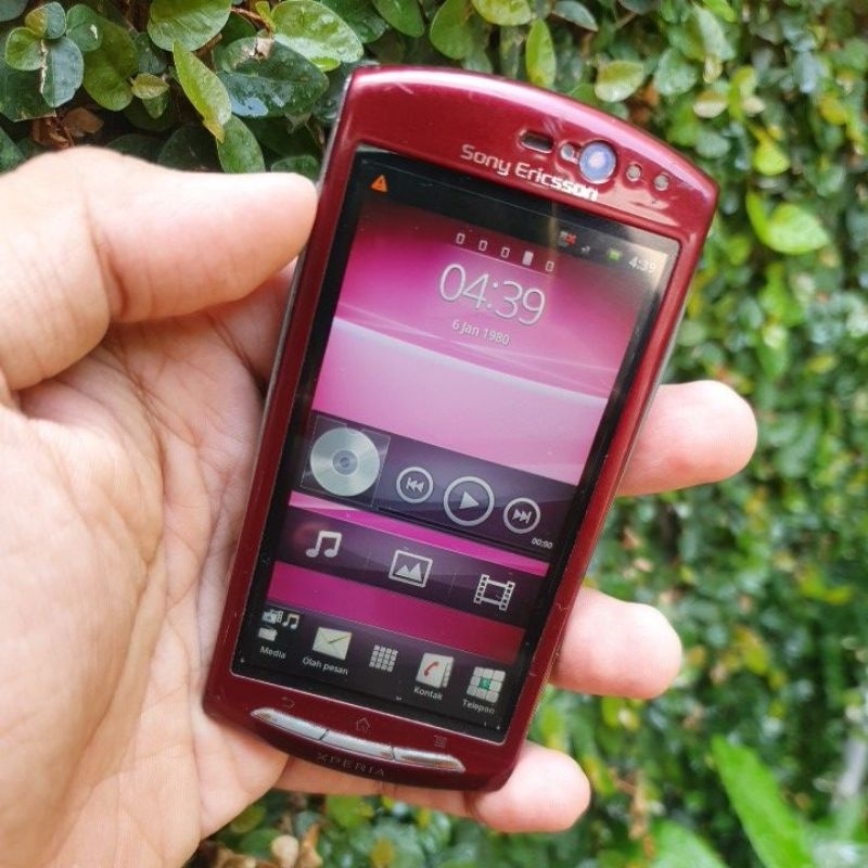 Sony Ericsson Xperia Neo V Maroon Original