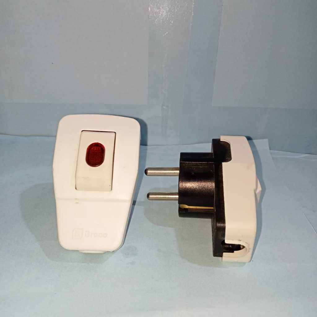 BROCO STEKER SAKLAR COLOKAN SAKLAR LAMPU 13311