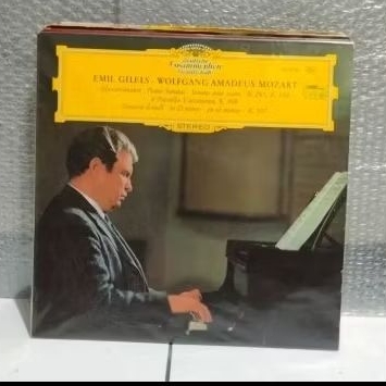 vinyl piringan hitam 12 emil giles play wolfgang amadeus mozart (AB)
