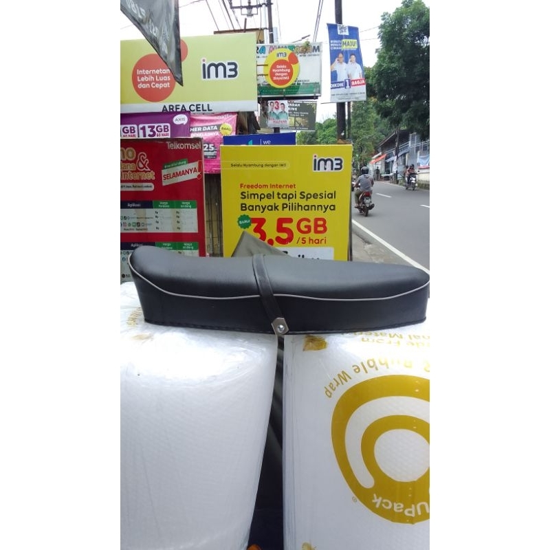 Jok panjang Piaggio jok single Piaggio Vespa super spirit bajaj PX Ps