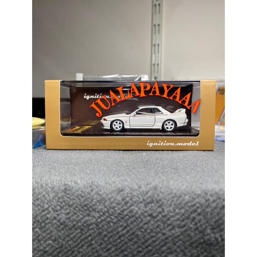 IGNITION MODEL 1/64 RESIN NISSAN R32 NISMO WHITE DIECAST RESIN IGNITION MODEL NISSAN R32 NISMO PUTIH