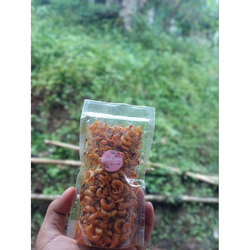 

MAKARONI PEDAS DAUN JERUK