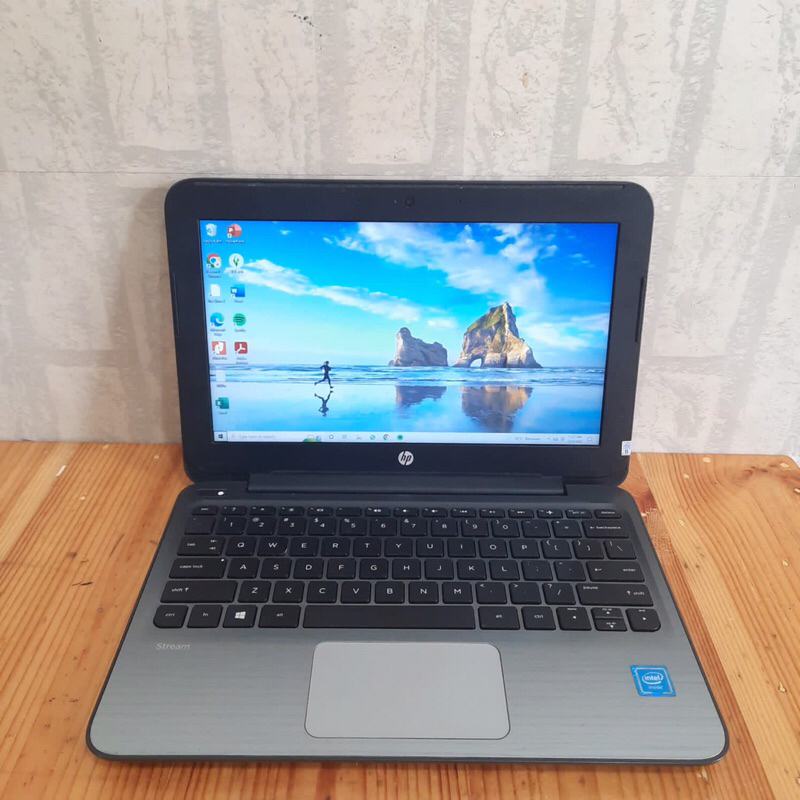 Notebook Hp Stream 11 Pro G2, Intel Celeron-N3050, Seri baru, Ram 4gb/ 64Gb, Tipis, Slim, Enteng, Ca