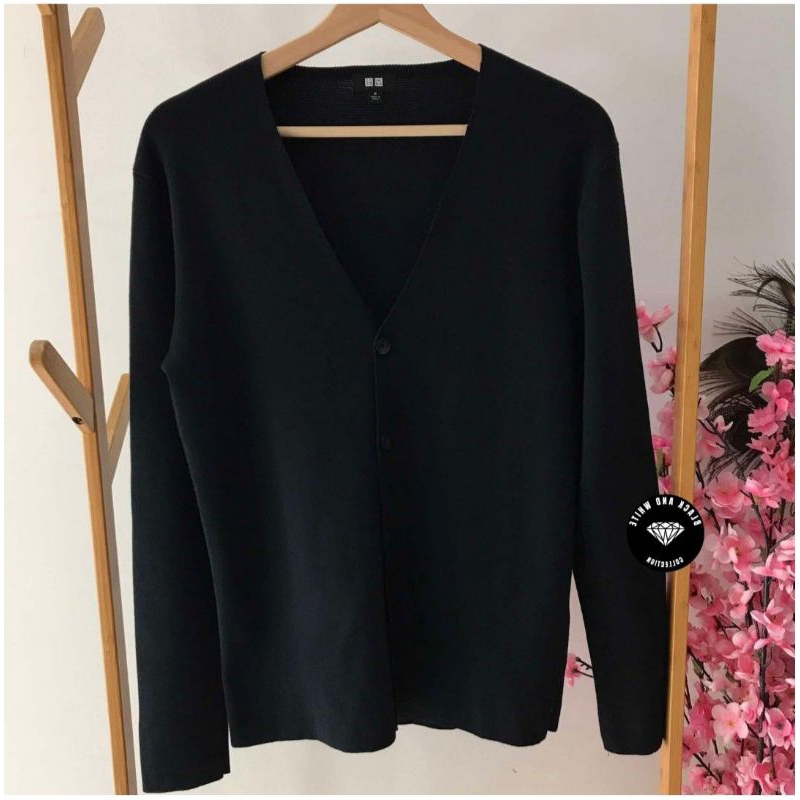 UNIQLO CARDIGAN PRIA