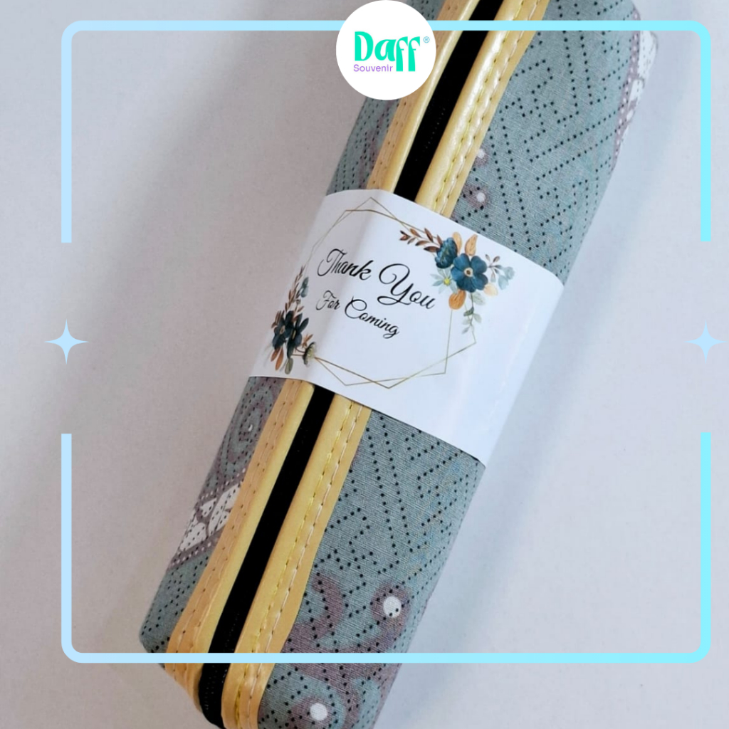 

Isi 25 Pcs I Souvenir Murah I Hampers I Tempat Pensil Batik Dengan Kemasan Plastik