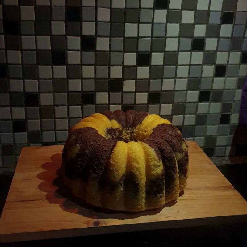

Marmer Cake by Lola's Bakehouse