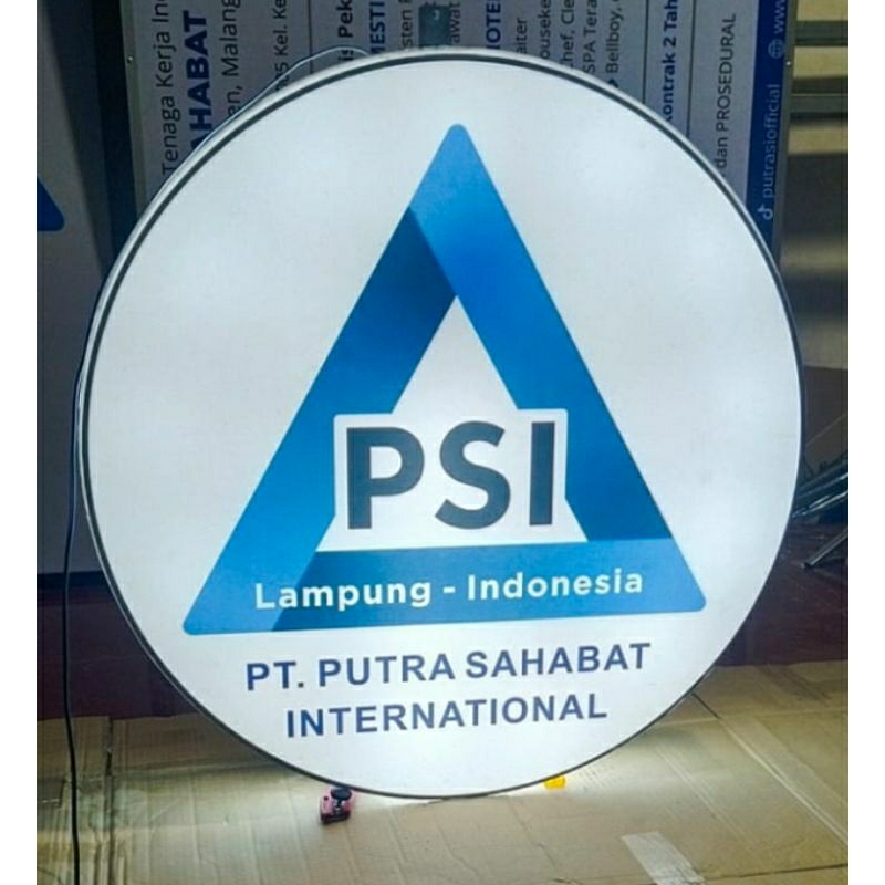 

PAPAN NAMA AKRILIK BULAT