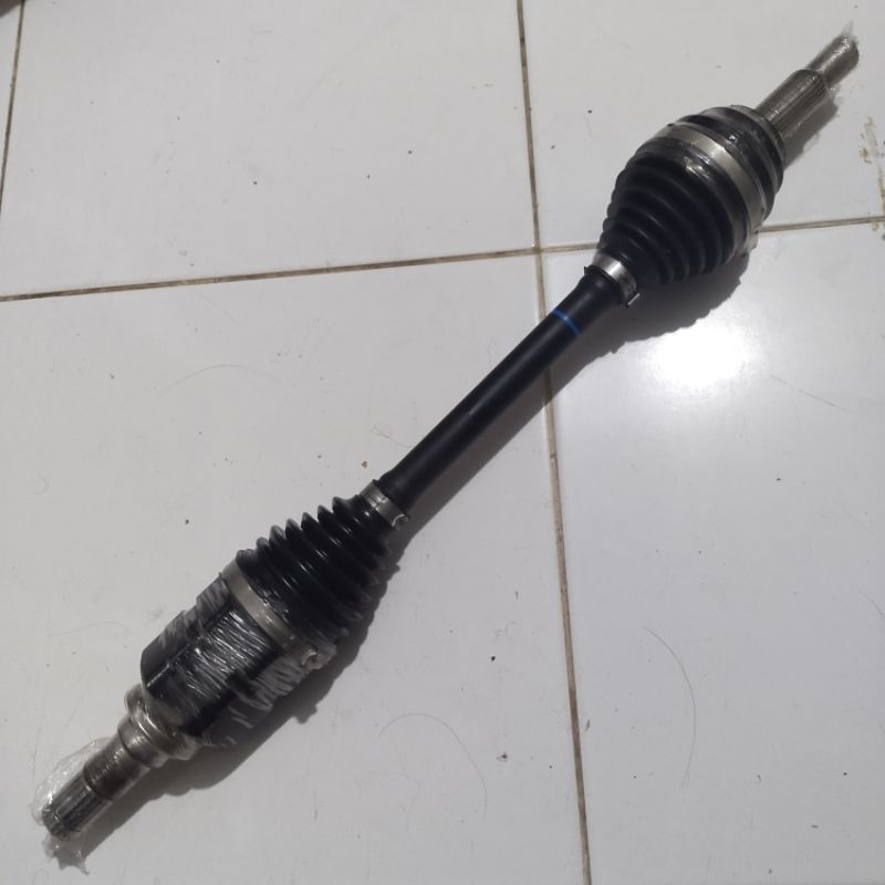 Drive Shaft As Roda Depan Kiri Sienta Manual 43410-0D460
