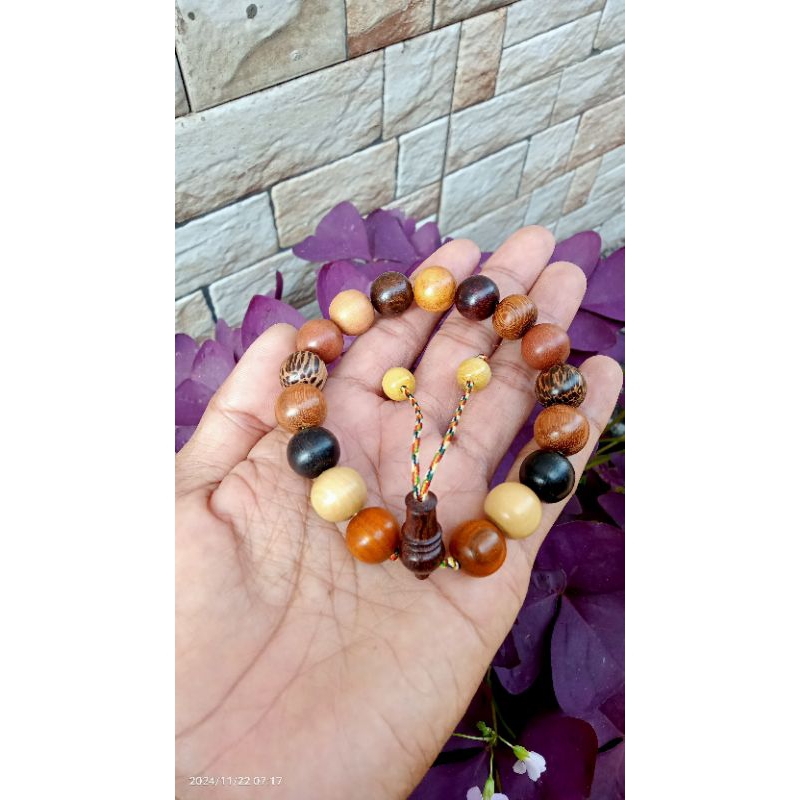 GELANG KOMBINASI KAYU BERTUAH
