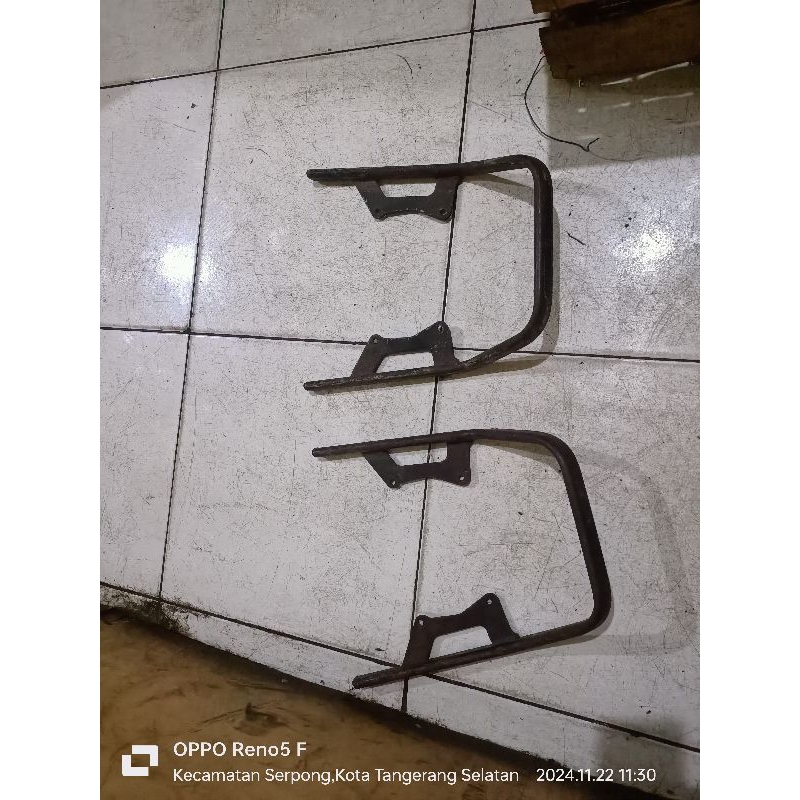 behel belakang Kawasaki kaze r