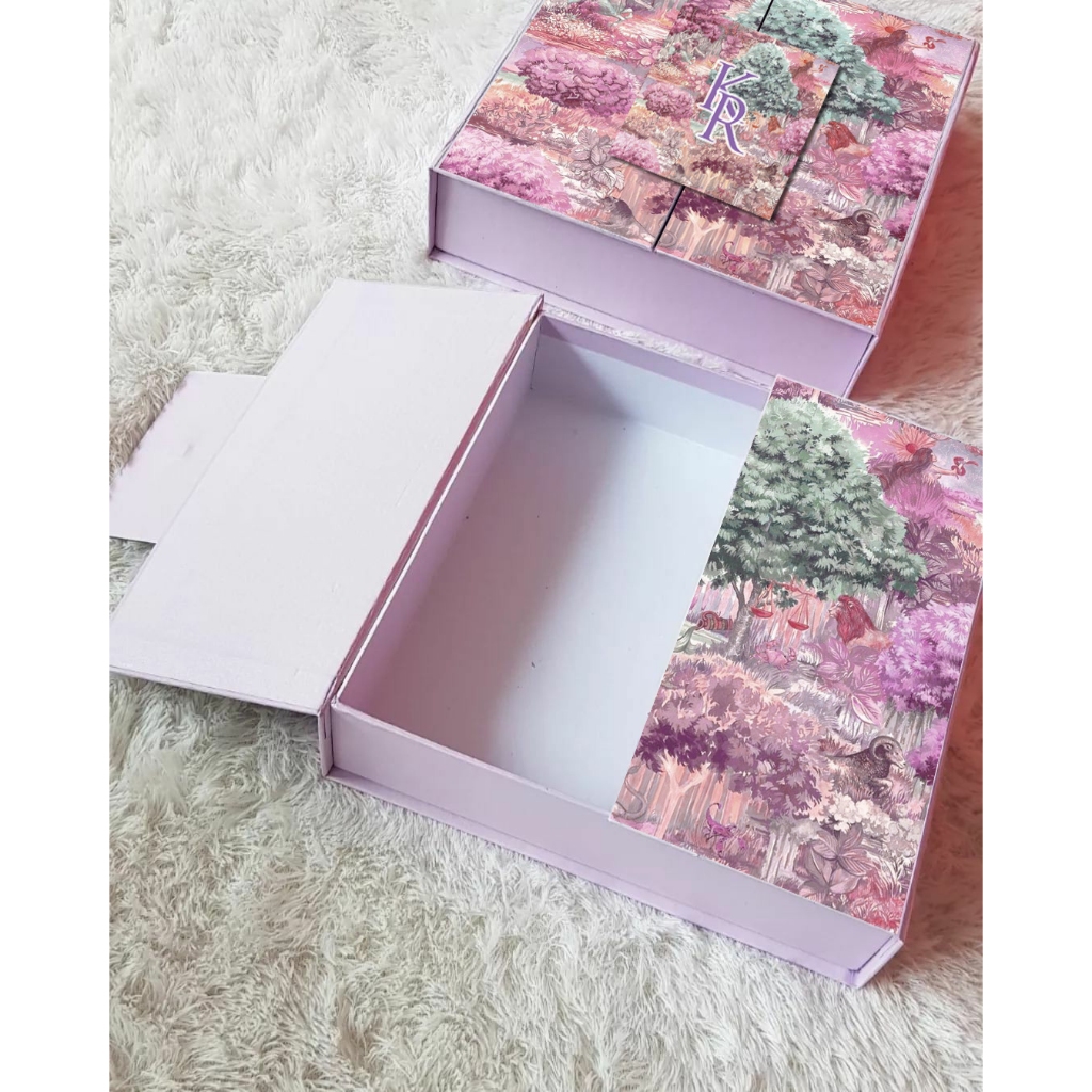 

Hardbox Custom Pintu/ Kardus Custom/ Box Bridesmaid /Box Sangjit model pintu