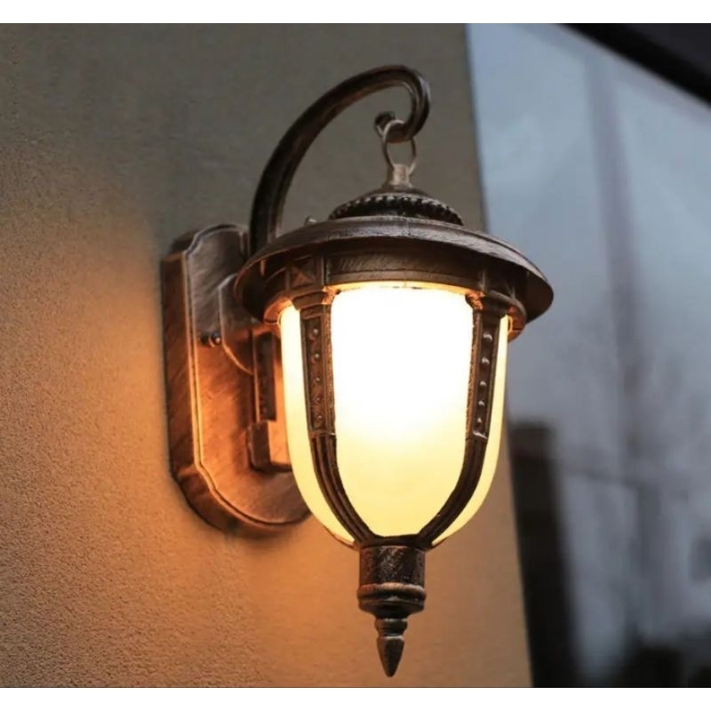 lampu dinding outdoor klasik