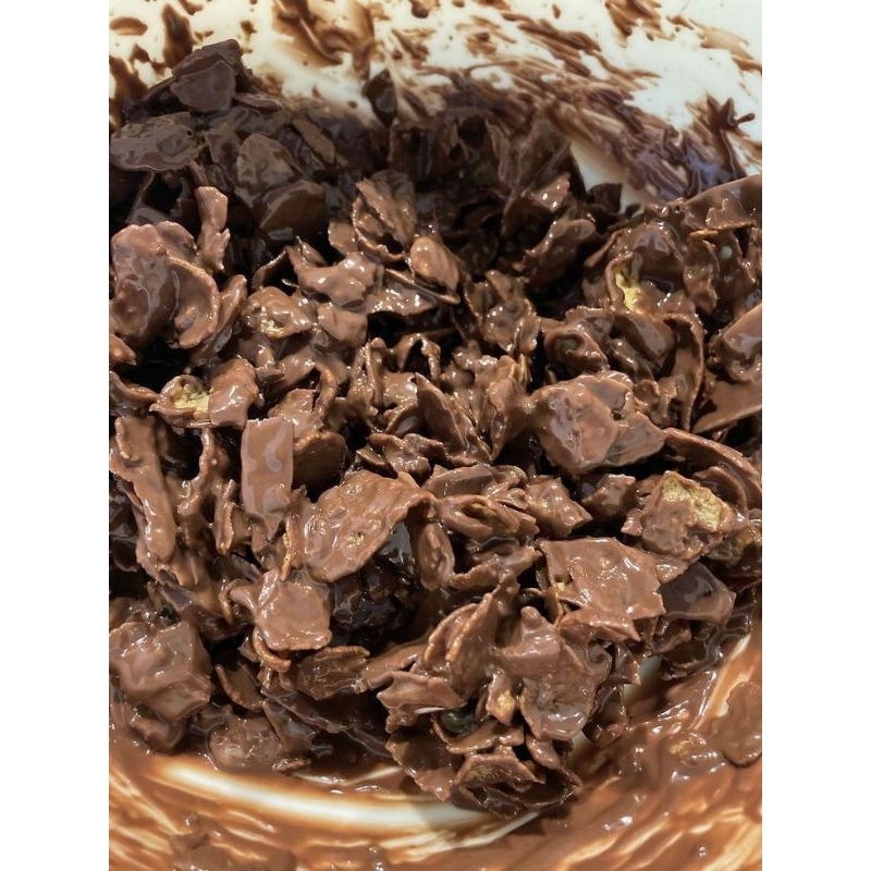 

Kripik Pisang Coklat Lumer 500ml isi 4