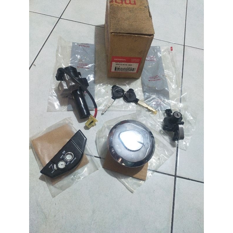 KUNCI KONTAK SET HONDA MEGAPRO MONOSHOCK ORIGINAL AHM 35010-KYE-900