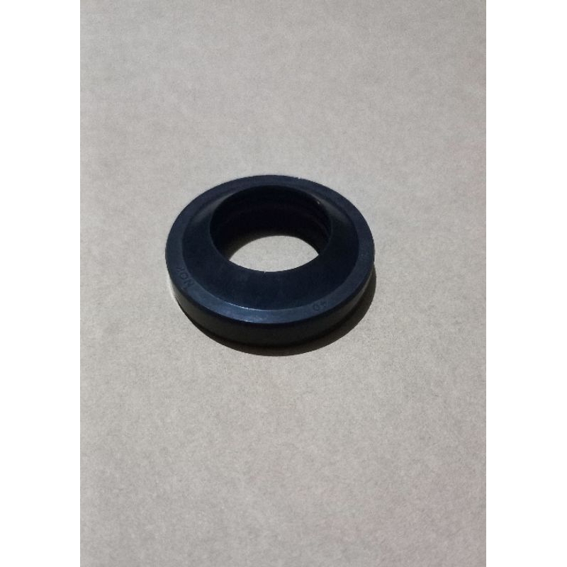 ( 1set 2pcs ) paket seal dan bosh boshing roda depan bagian kiri beat karbu scoopy karbu vario karbu