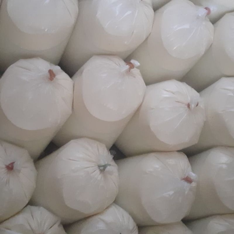 

Susu Sapi Murni kemasan plastik 2500 ml 2,5 liter