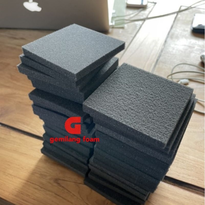 

Foam Busa Kemasan Kotak Box Gift Perhiasan Kalung Cincin Model Flat Polos 8x8 cm