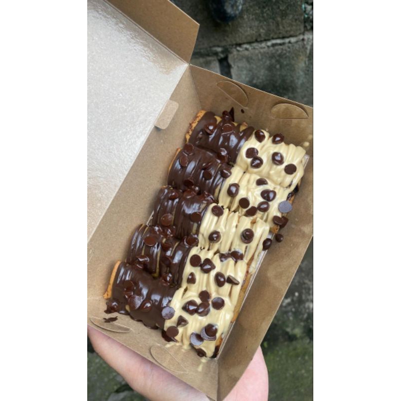 

BaNyamNyam Lumpia Pisang Choco Tiramisu - Frozen - Topping Pisah