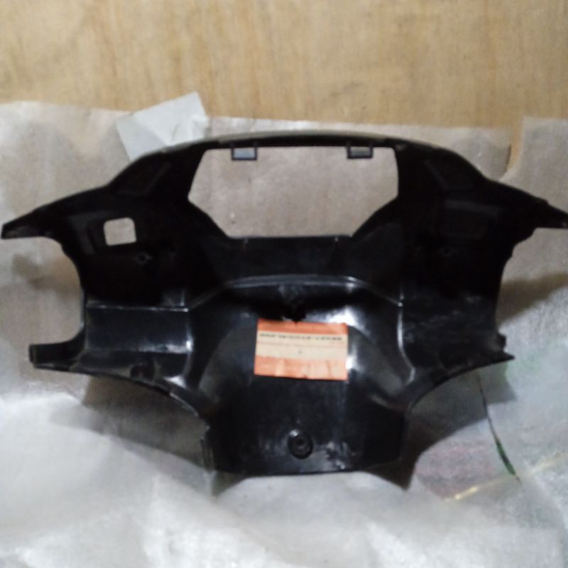 56321 31cc0L000 original SGP Suzuki Indomobil international Batok tempurung totok stang setang setir