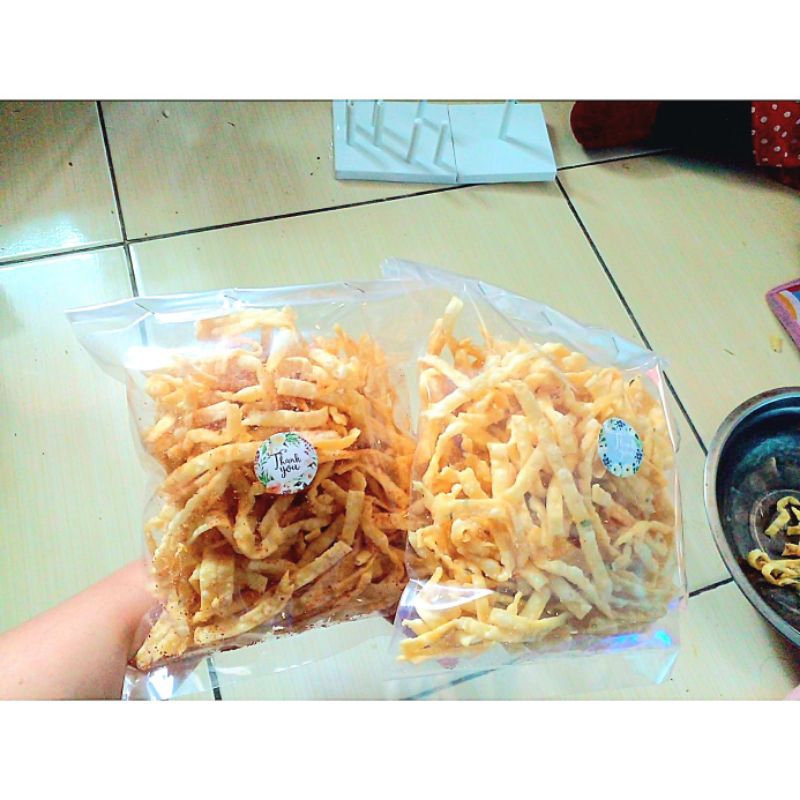 

Promo Sistik gurih/pangsit bawang asin gurih renyah/endulita/homeNgemil