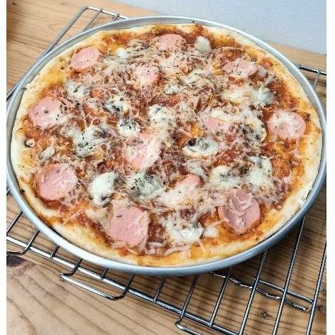 

Pizza topping sosis dan jamur premium