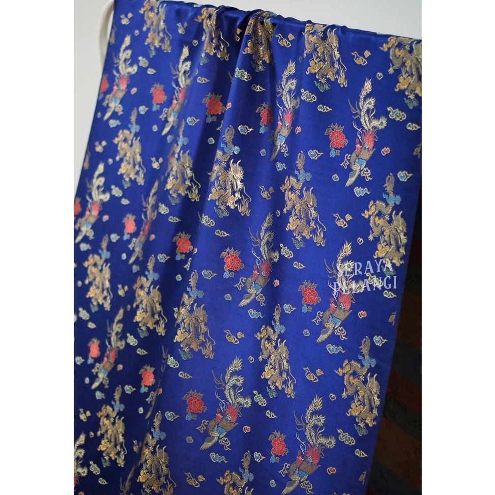 KODE W26W METERAN SATEN CINA Motif MerakNaga  Baju Cheongsam  Kain Meteran  Fashion  Chongsam  Congs