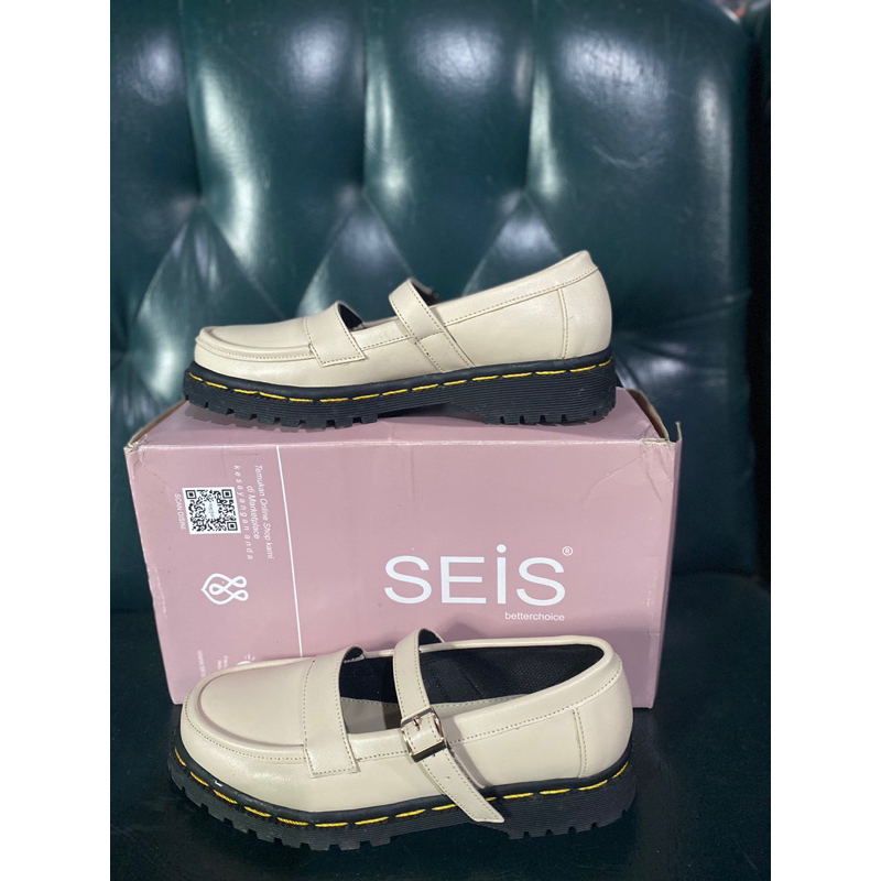 Seis docmart Preloved