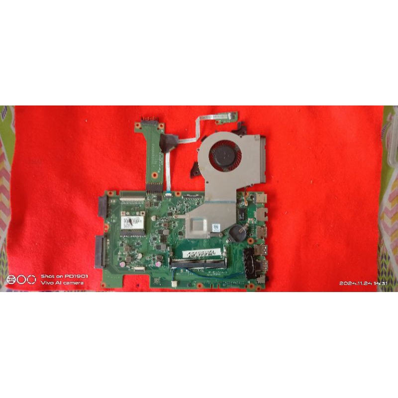 Mobo Acer es 1 411 kondisi mati