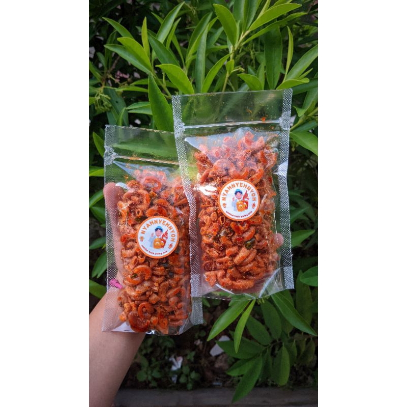 

Makaroni Cikruh Pedas Daun Jeruk 1 kg by NyahNyehNyoh