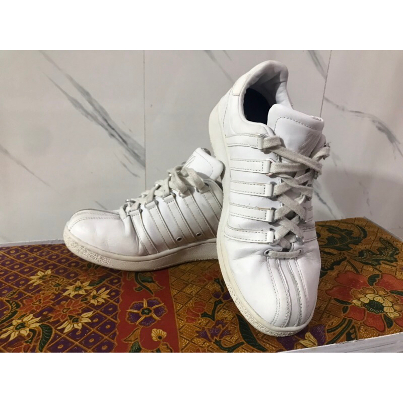 Sepatu K-Swiss Size 39/40 insol 25