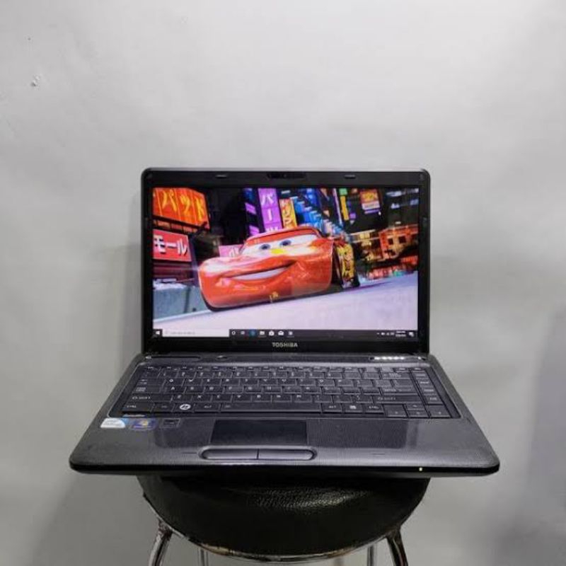LAPTOP TOSHIBA CORE I3 FULL SSD NGEBUT SIAP KERJA