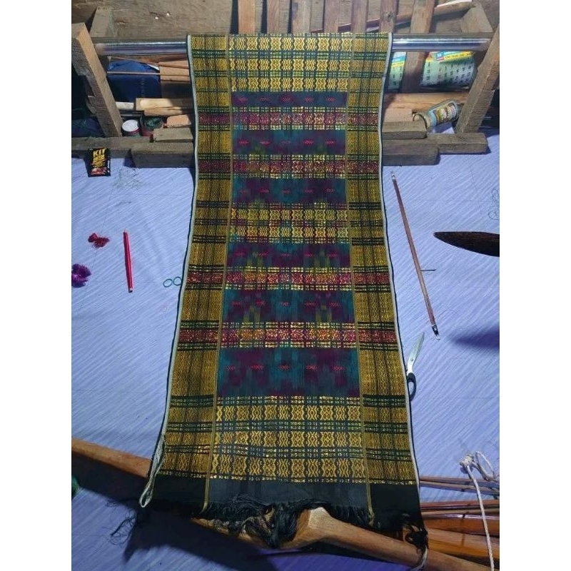 uis nipes karo hitam sudah diketang