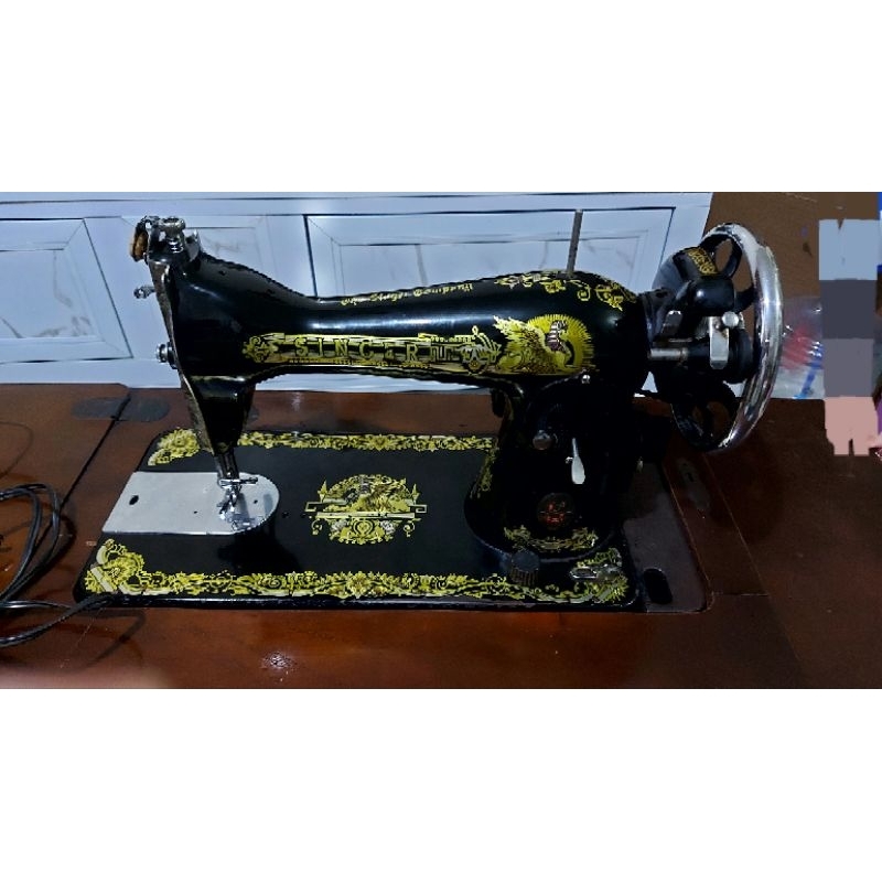 Mesin Jahit Manual merk "SINGER" (SECOND/BEKAS)