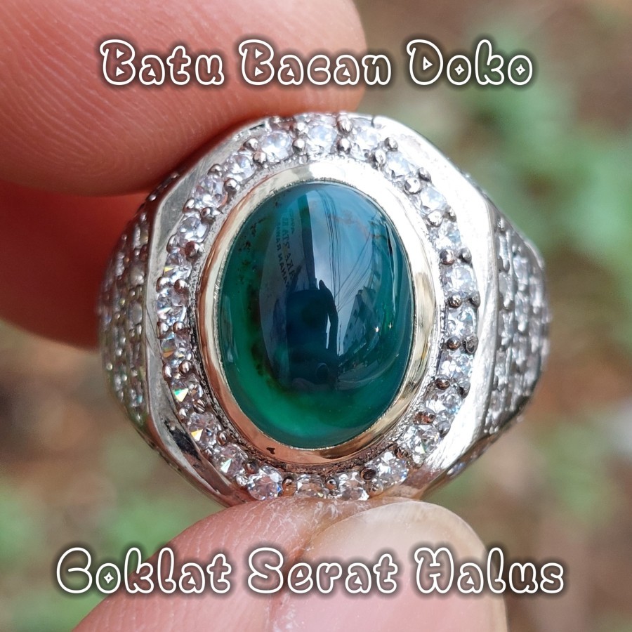 Batu Bacan Doko Gulau Kristal Serat Halus Bluish Green Color Gems Batu Permata Akik Hijau Asli