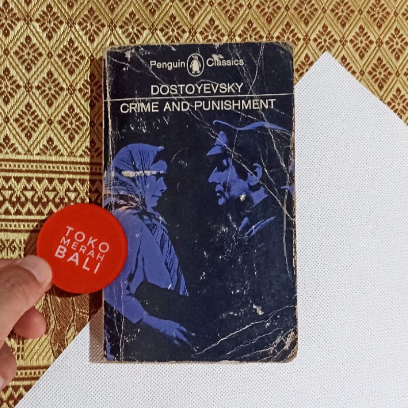 Buku Dostoyevsky Crime and Punishment in modern English sastra Rusia