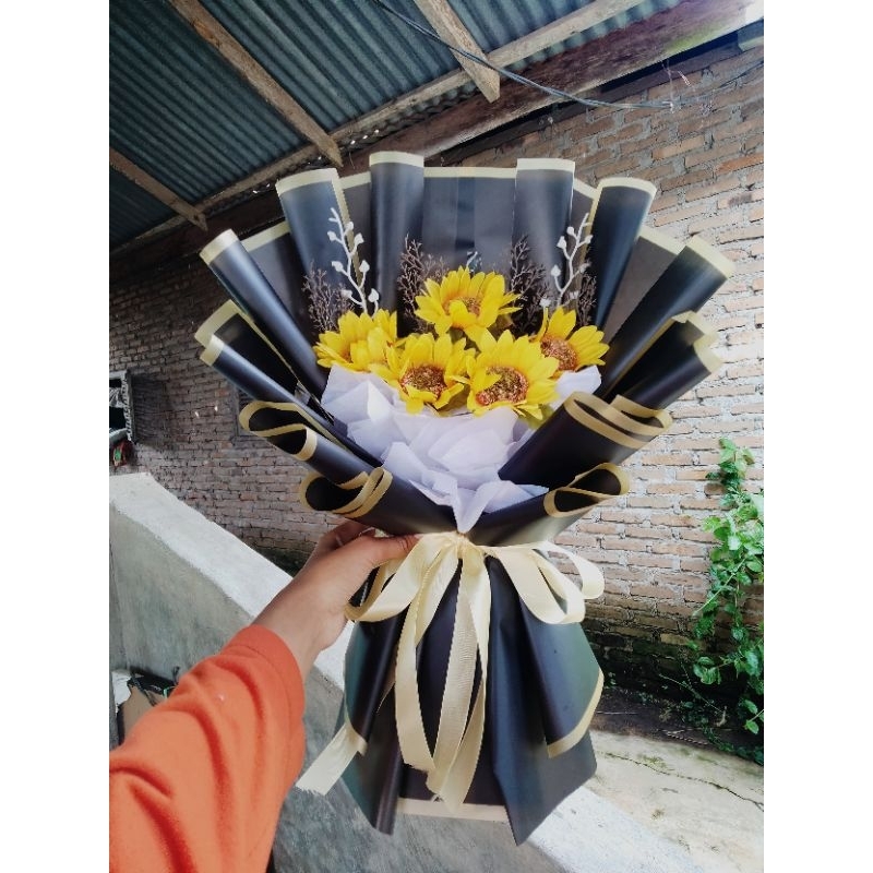 

buket Snack buket bunga buket hari ibu buket hari guru buket wisuda buket flower buket jajan