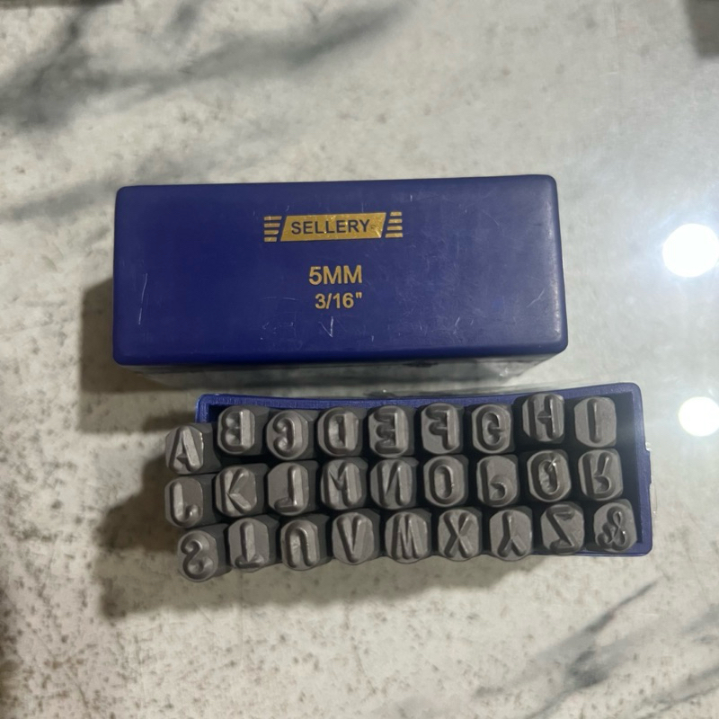 

Pon huruf / Ketok Huruf 5mm (3/16)" Sellery