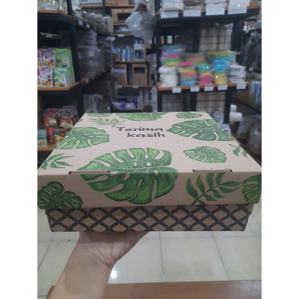 

Box Premium monstera 20 x 20 x 7 catering box 20x20x7 tebal box motif Terimakasih