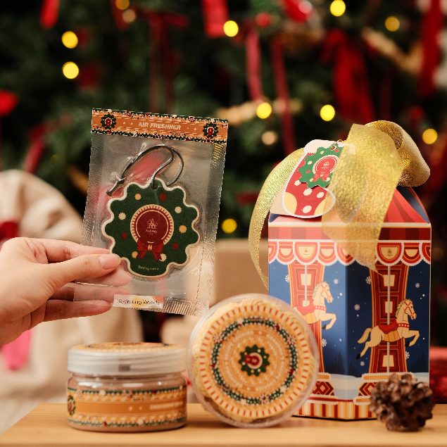 

AURORA HAMPERS | christmas hampers natal cookies parsel custom parcel gift hadiah | giftbynamu