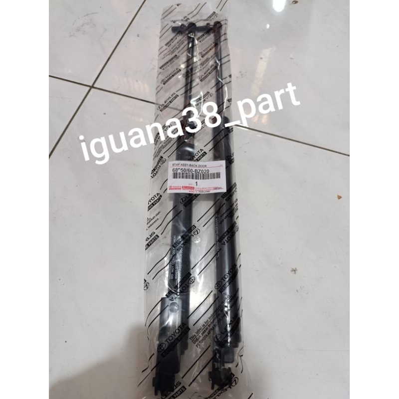 shock bagasi pintu belakang Toyota Avanza