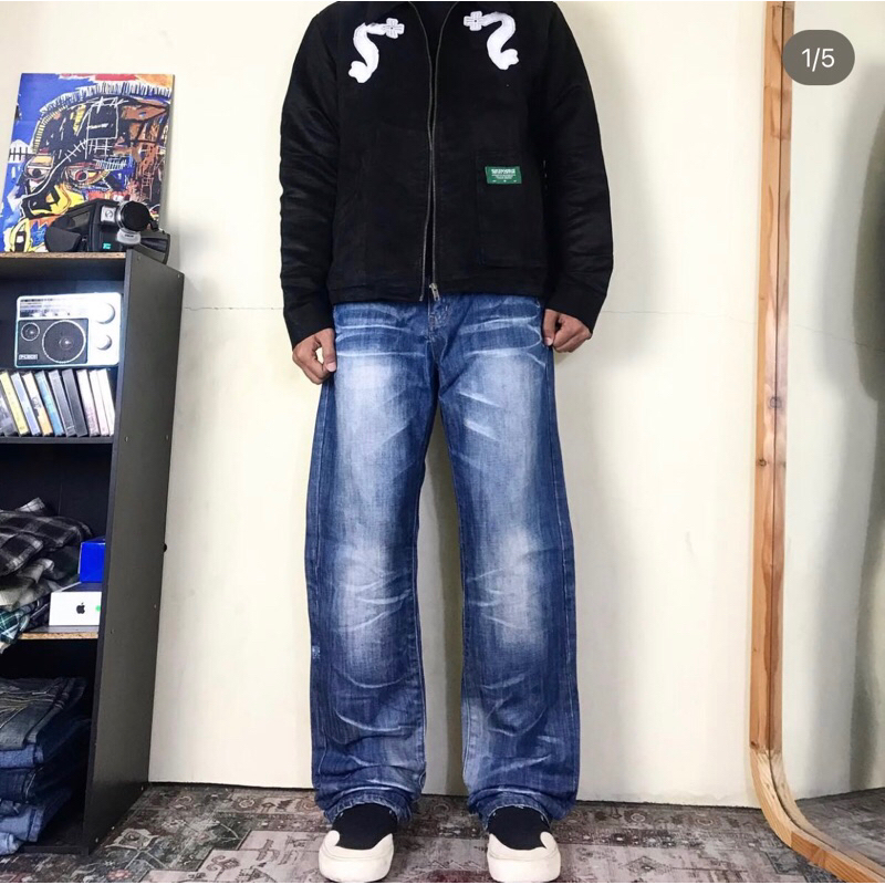 UGIZ Fading Washed Jeans