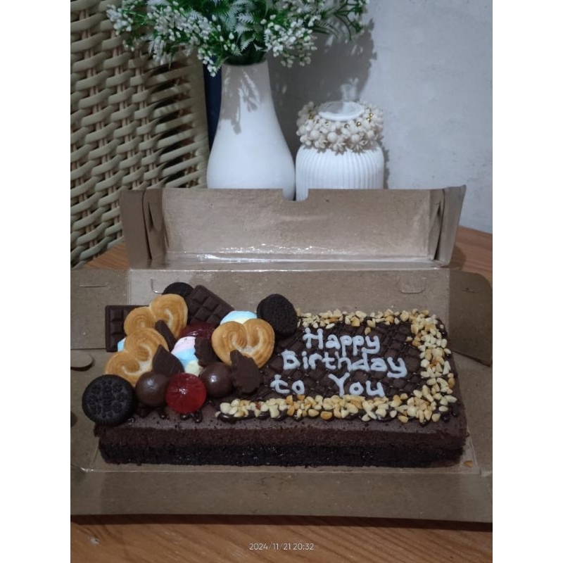 

Brownies Kukus Hias