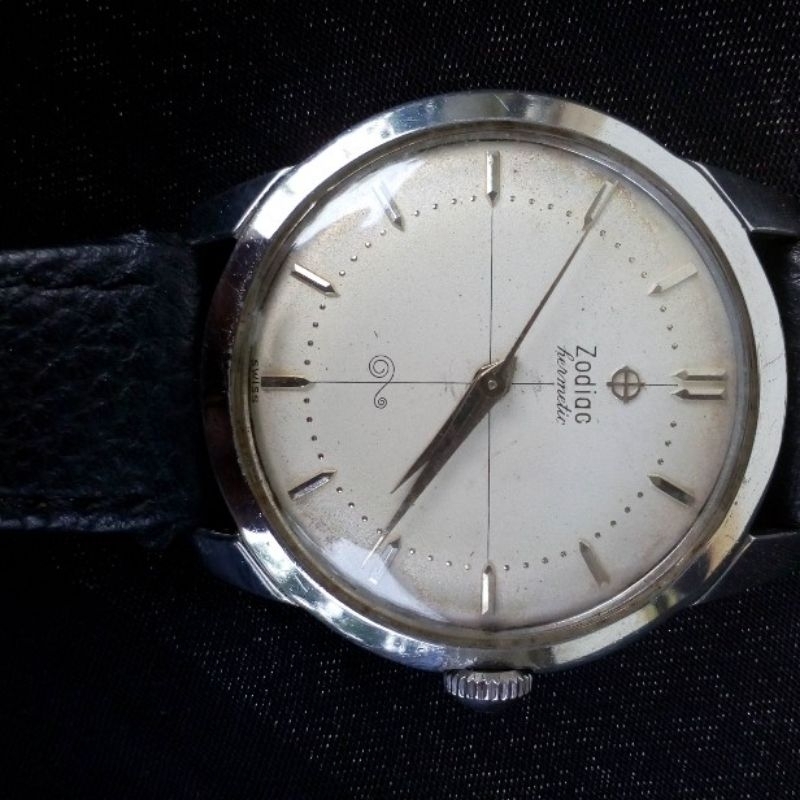 Jam tangan manual winding Zodiac hermetic swiss made jam vintage jam kuno jam antik.