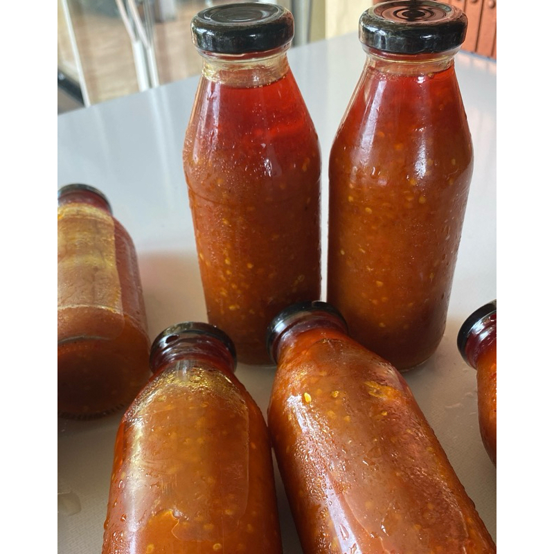 

SAMBEL MERCON BOTOL BU DAPOER AIRA (LUAR KOTA WAJIB PAKAI BUBBLE WRAP TEBAL)