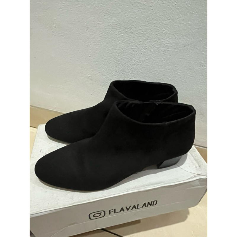 PRELOVED Ankle Boots (H&M)